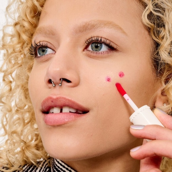 Benefit Gogo Tint Lip & Cheek Stain in Bright Cherry - Picture 4 of 11